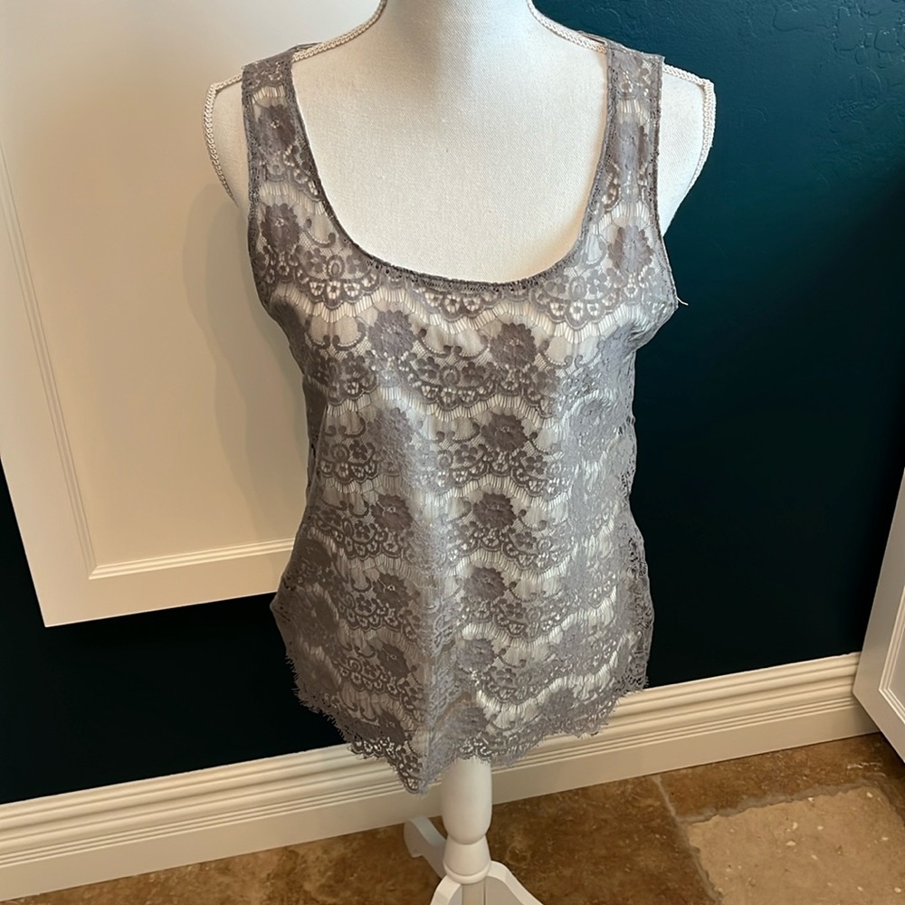 Banana Republic gray lace tank top
